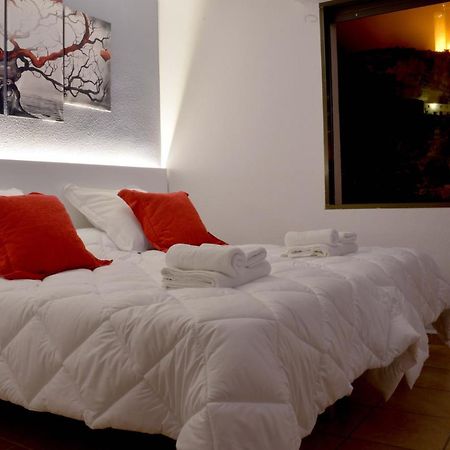 Hostal El Jucar Alcala del Jucar Bagian luar foto