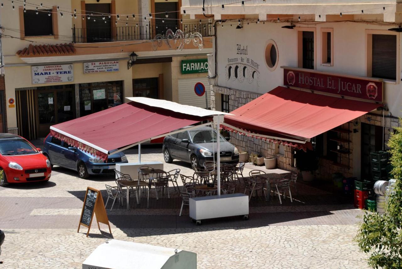 Hostal El Jucar Alcala del Jucar Bagian luar foto