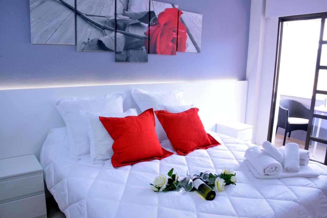Hostal El Jucar Alcala del Jucar Bagian luar foto