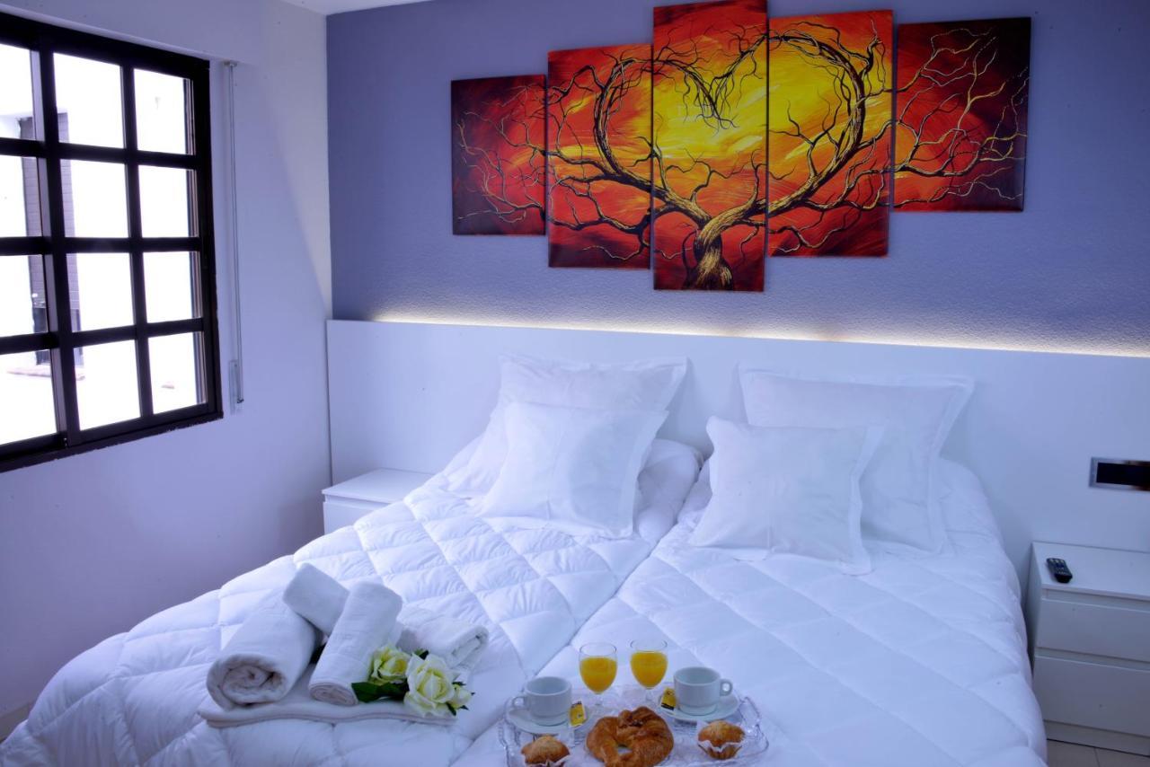 Hostal El Jucar Alcala del Jucar Bagian luar foto